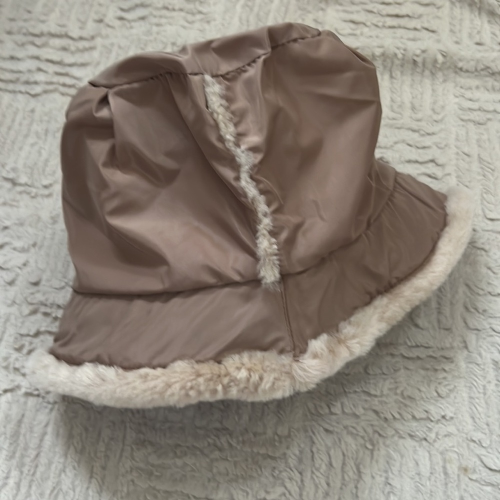 Ugg Australia Bucket Hat, Polyester With Real Dye… - image 3